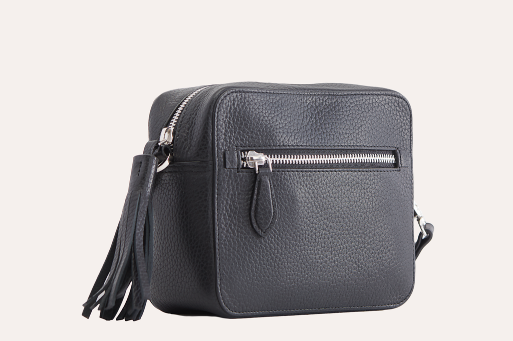 Loveable Crossbody Bag in genuine pebble leather with adjustable strap and card slots