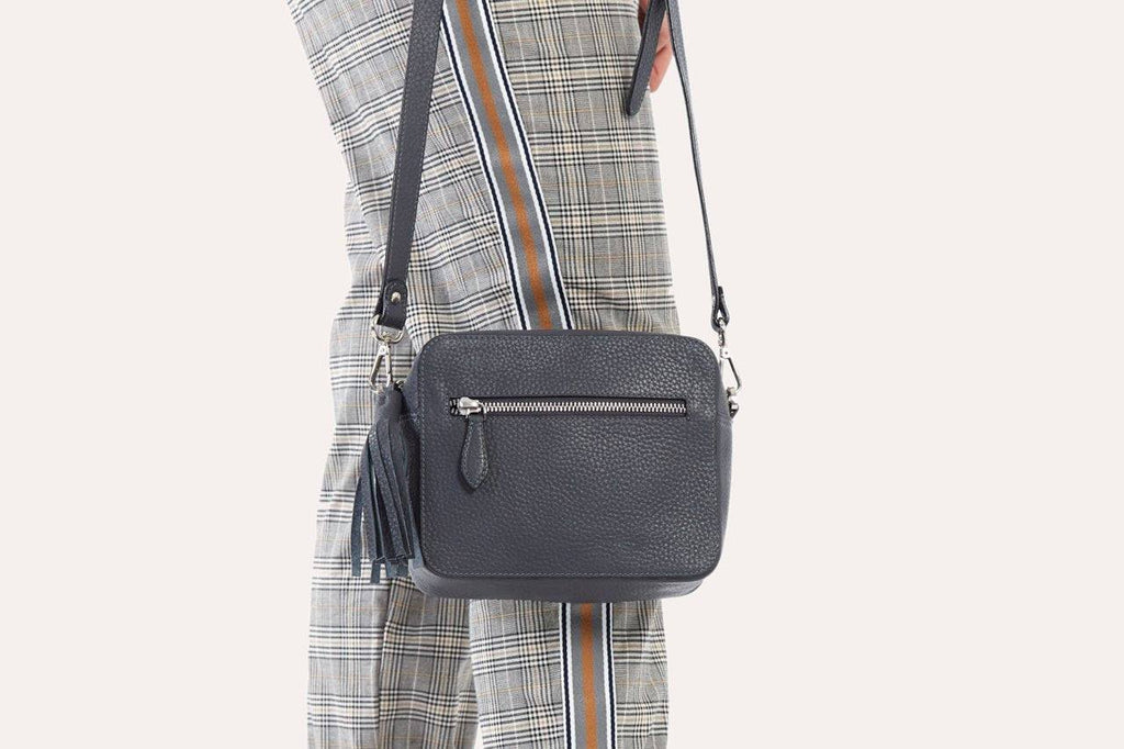 Loveable Crossbody Bag in genuine pebble leather with adjustable strap and internal card slots