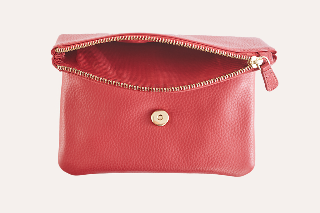 Kiko flap clutch bag in genuine pebble leather with removable chain and leather strap, magnetic closure, and internal zipper pocket