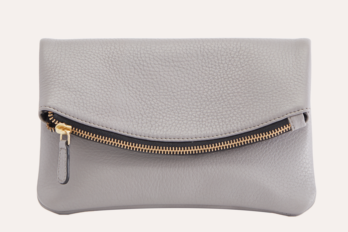 Kiko flap clutch bag in genuine pebble leather with removable chain strap and magnetic closure