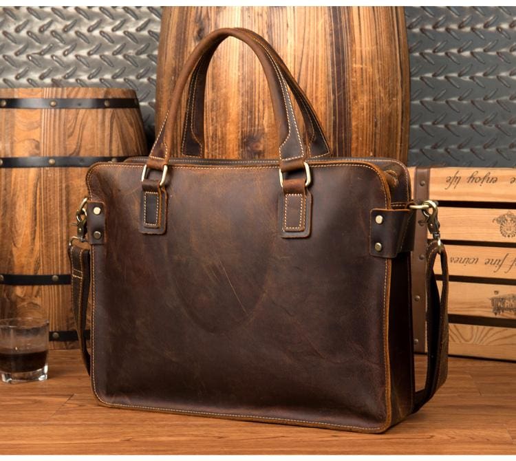 Viggo Genuine Leather Messenger Bag in crazy horse leather with adjustable strap and laptop compartment